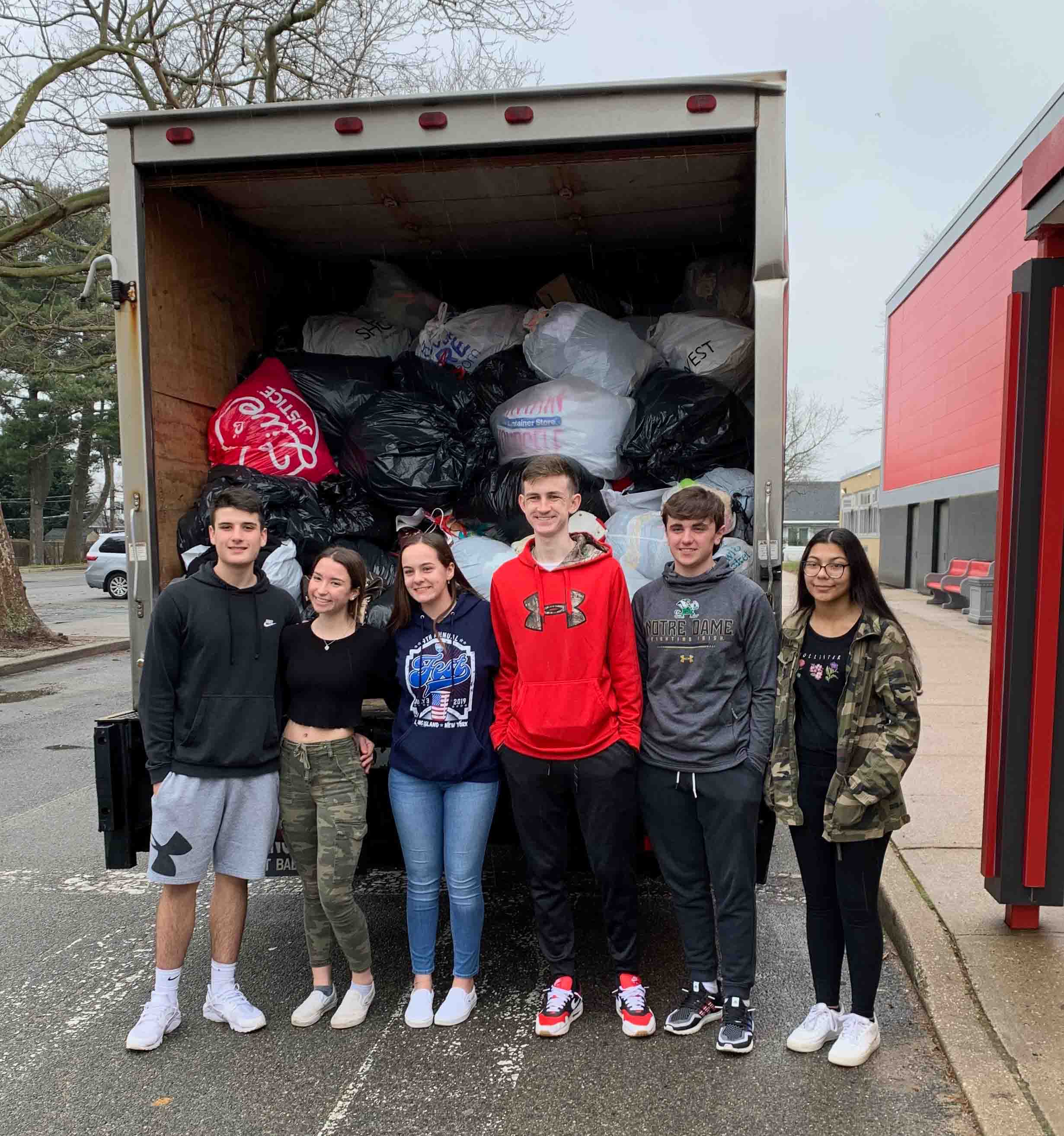 Fundraising with a school clothing drive